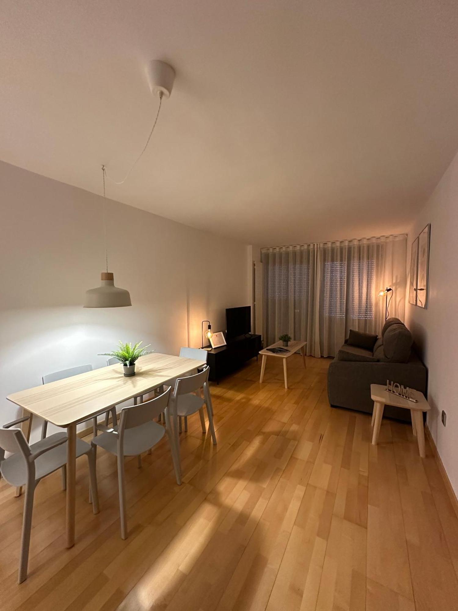 At Home Santo Domingo Гуадалахара Екстериор снимка